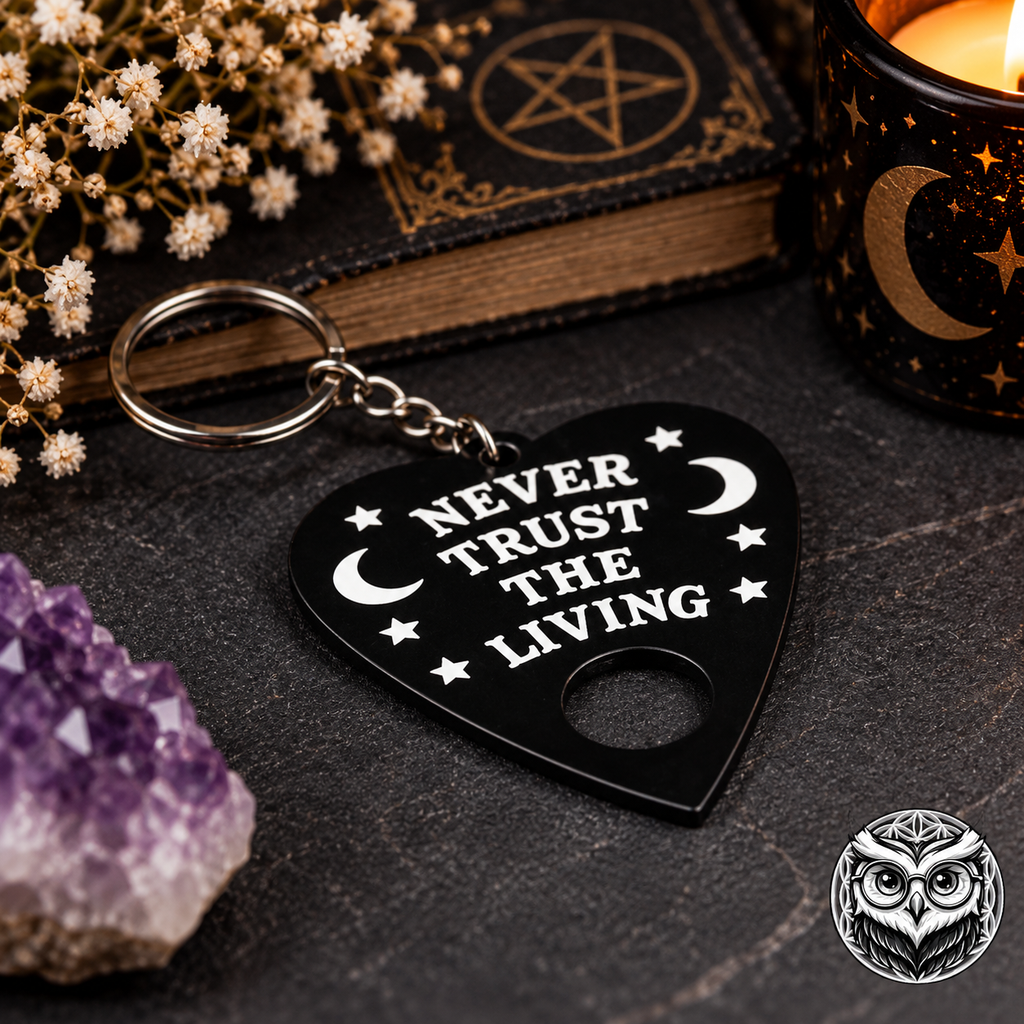 Porte-clés Scarabée Ouija – « Never Trust the Living » 🔮